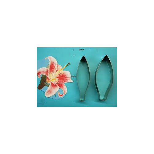 Oriental Lily cutter set of 2